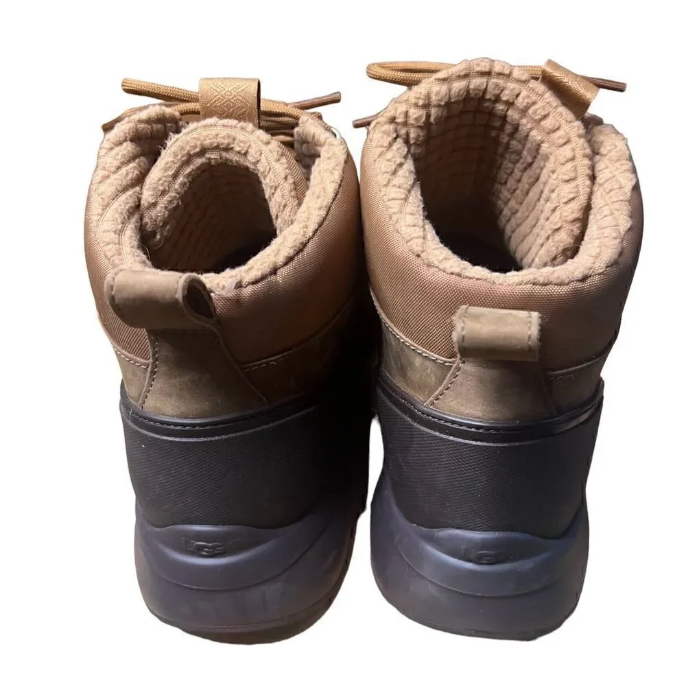 UGG Finnick Leather Boot in Chestnut NWOB Size 9